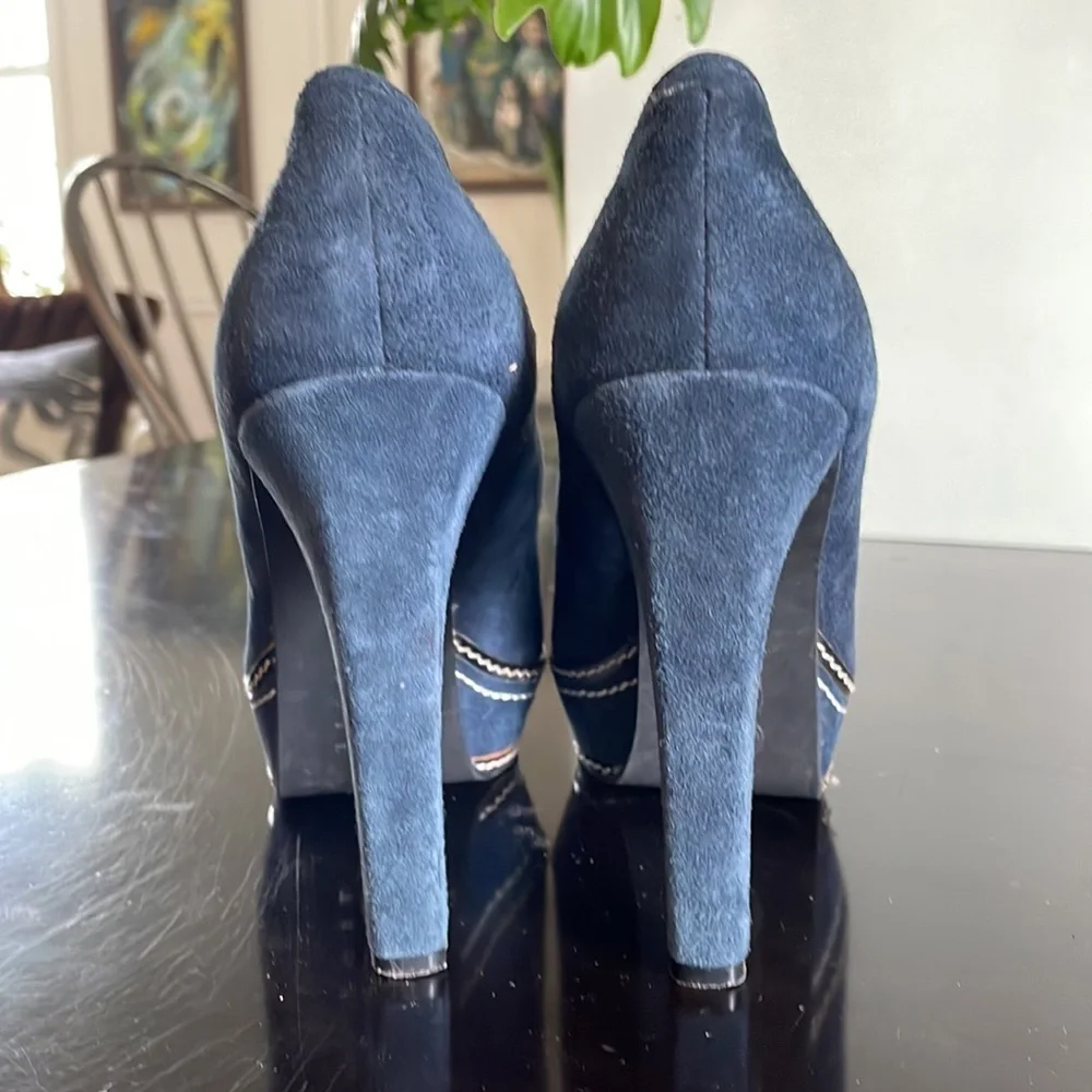 Paco Gil good preowned